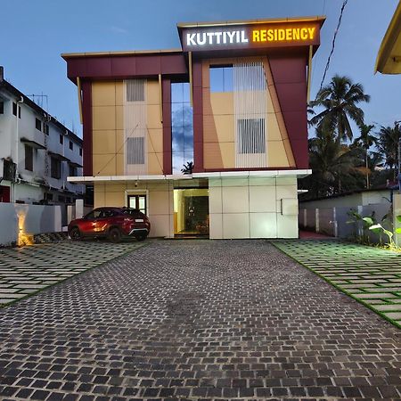הוילה Kottārakara Kuttiyil Residency מראה חיצוני תמונה