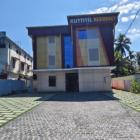 הוילה Kottārakara Kuttiyil Residency מראה חיצוני תמונה